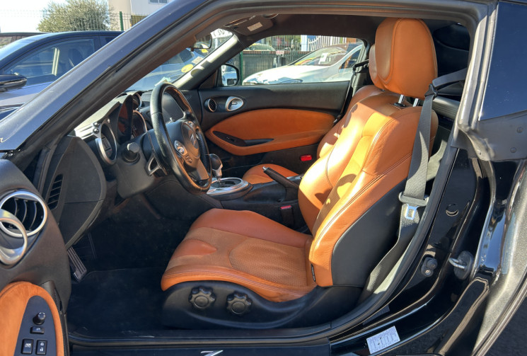 Nissan 370 Z COUPE 3.7 V6 328 Ch PACK AUTO * ORIGINE FRANCE * INTERIEUR CUIR ORANGE * 