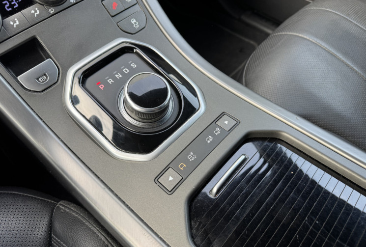 Land-Rover Range Rover Evoque 2.0D 180CH TD4 HSE DYNAMIC