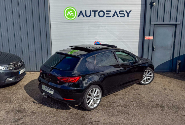 SEAT Leon 1.8 TSI 180 FR DSG Toit Ouvrant Webasto Seat Sound Attelage 