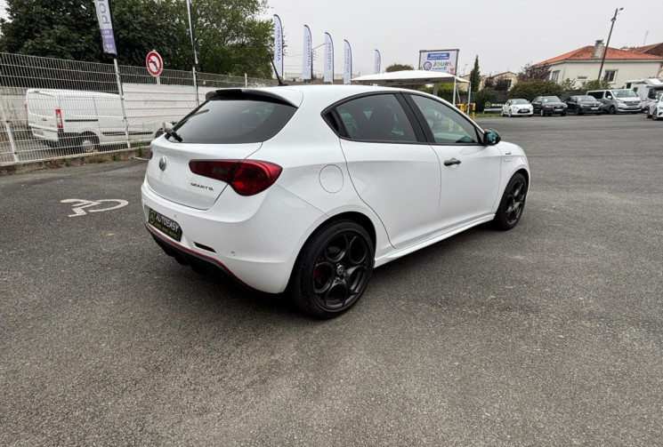 Alfa Romeo GIULIETTA   120 CV 1.6 JTDM SPORT / GPS / ALCANTARA / GARANTIE 12 MOIS 