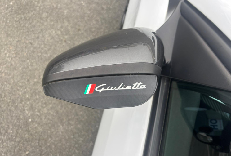 Alfa Romeo GIULIETTA   120 CV 1.6 JTDM SPORT / GPS / ALCANTARA / GARANTIE 12 MOIS 