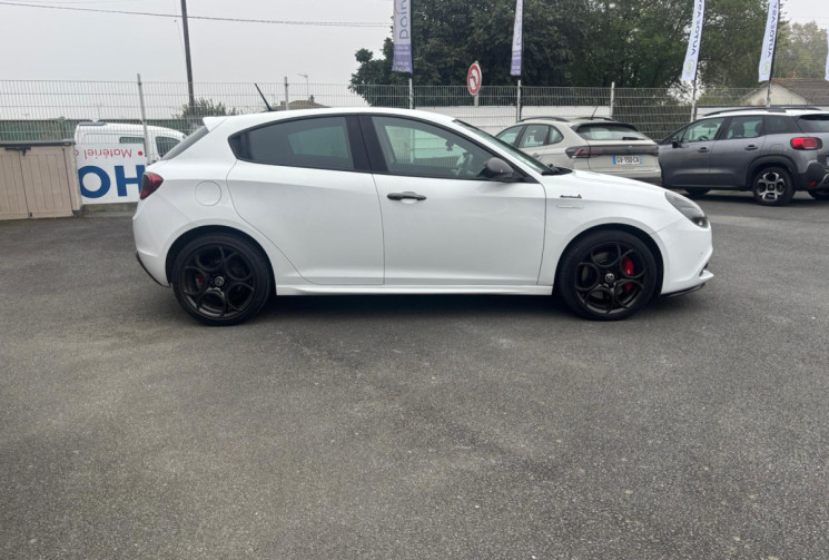 Alfa Romeo GIULIETTA   120 CV 1.6 JTDM SPORT / GPS / ALCANTARA / GARANTIE 12 MOIS 