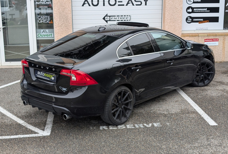Volvo S60 AWD 304ch R-Design Geartronic