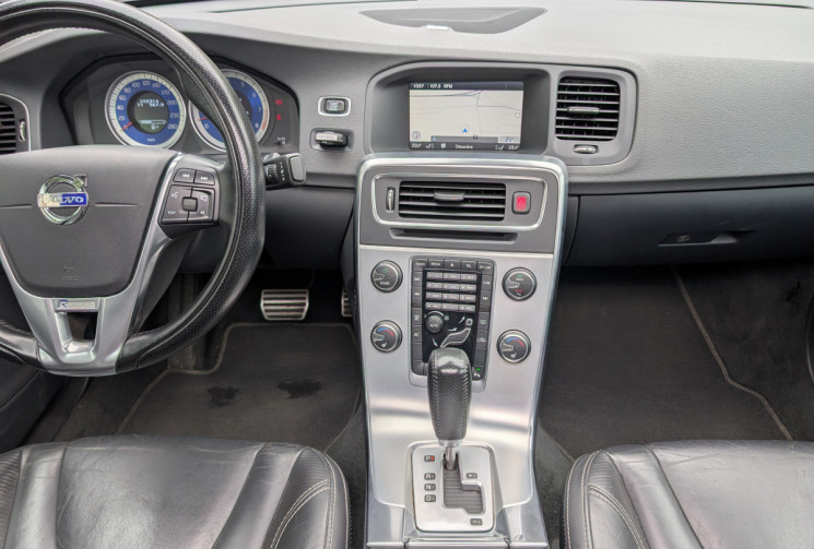 Volvo S60 AWD 304ch R-Design Geartronic