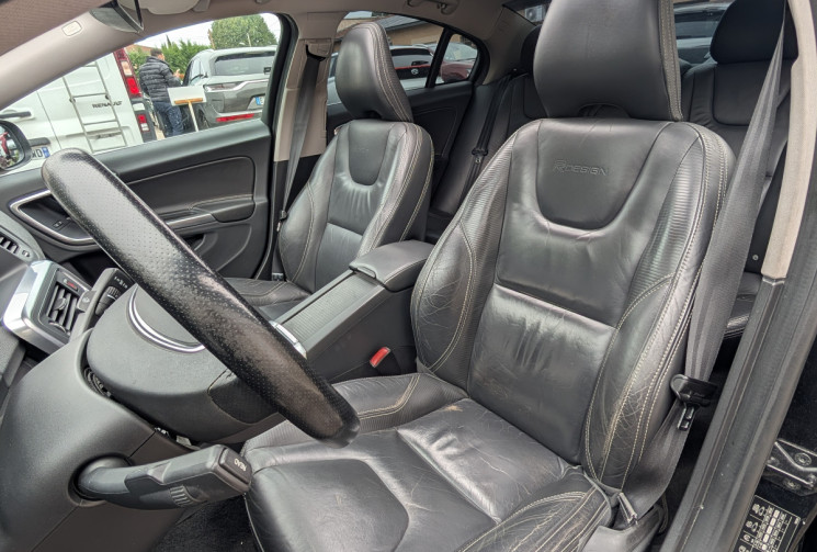 Volvo S60 AWD 304ch R-Design Geartronic