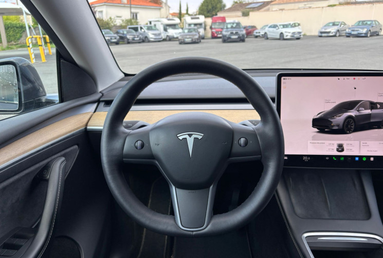 Tesla Model Y   LONG RANGE AWD 396 / GRANDE AUTONOMIE / BON ETAT / GARANTIE 12 MOIS