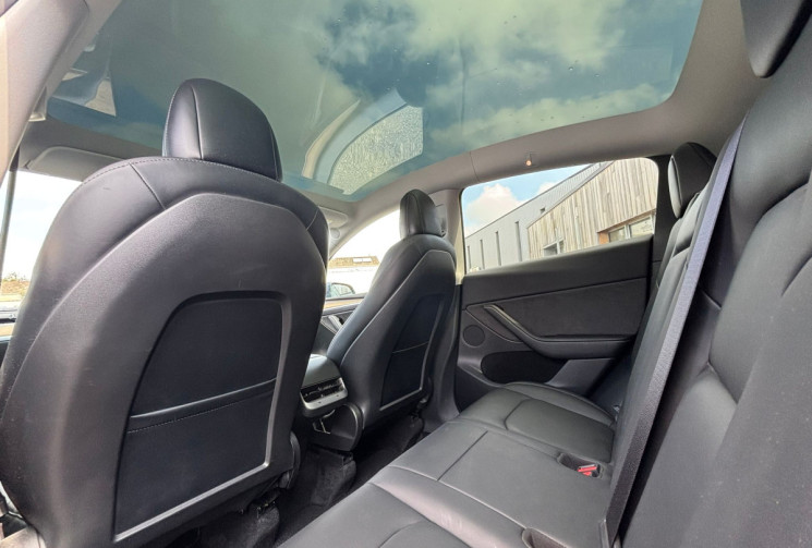 Tesla Model Y   LONG RANGE AWD 396 / GRANDE AUTONOMIE / BON ETAT / GARANTIE 12 MOIS