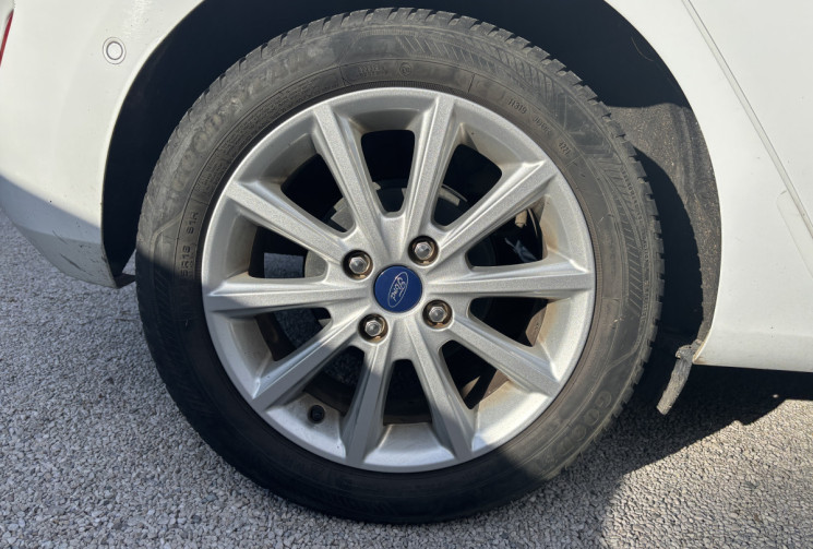Ford Fiesta VII 1.0 Ecoboost 100 Ch Titanium