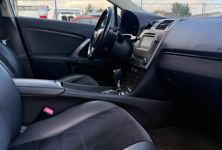 Toyota AVENSIS SW 150 D-CAT SKYVIEW BOITE AUTOMATIQUE