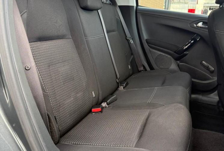 Peugeot 208 ALLURE 110ch BOITE AUTOMATIQUE