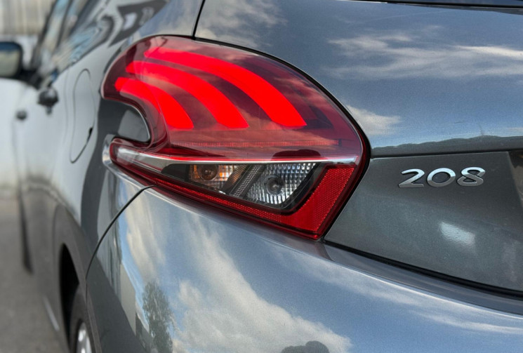 Peugeot 208 ALLURE 110ch BOITE AUTOMATIQUE