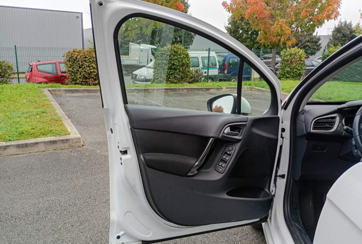 Citroën C3  CITROËN C3 II - 1.0 VTi 68 cv Confort