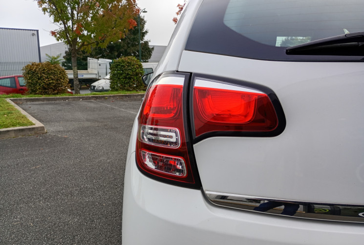 Citroën C3  CITROËN C3 II - 1.0 VTi 68 cv Confort
