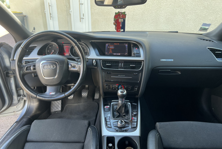 Audi A5 2.0 TDi 170 CH