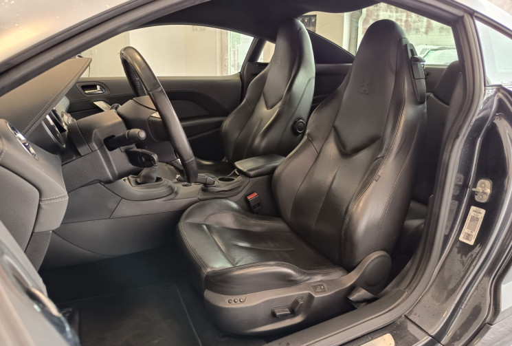 Peugeot RCZ 2.0 HDI 163CV FAIBLE KILOMETRAGE ET ENTRETIEN A JOUR VEHICULE GARANTIE 6 MOIS