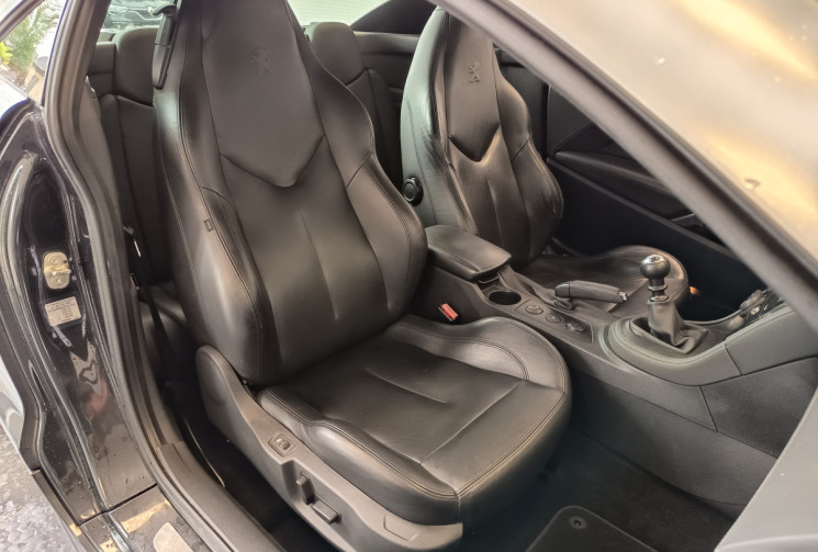 Peugeot RCZ 2.0 HDI 163CV FAIBLE KILOMETRAGE ET ENTRETIEN A JOUR VEHICULE GARANTIE 6 MOIS
