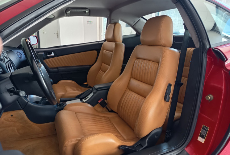 Alfa Romeo GTV 916 PHASE 2 2.0 TWIN SPARK 155CV MECANIQUE RESTAUREE SELLERIE CUIR Alfa Romeo GTV 916 PHASE 2 2.0 TWIN SPARK 155CV MECANIQUE RESTAUREE SELLERIE CUIR