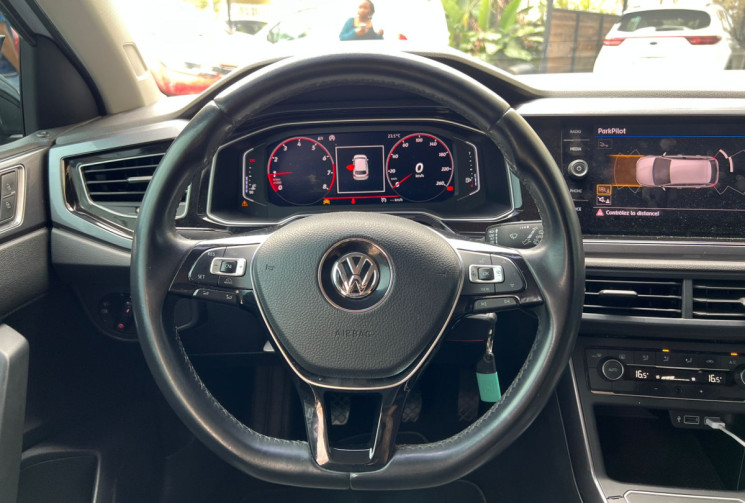 Volkswagen Polo  VI 1.0 TSI 12V BMT 116 cv R-LINE