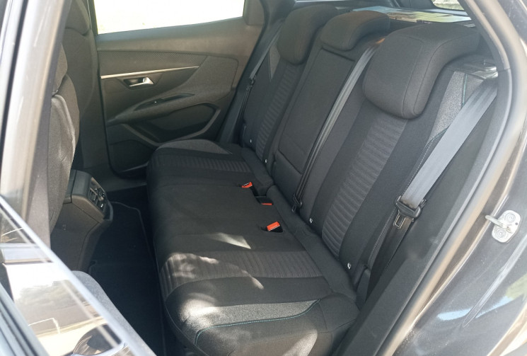 Peugeot 3008 1.5L HDI 130CH STYLE - CAMERA - SUIVI COMPLET PEUGEOT Peugeot 3008 1.5L HDI 130CH STYLE - CAMERA - SUIVI COMPLET PEUGEOT