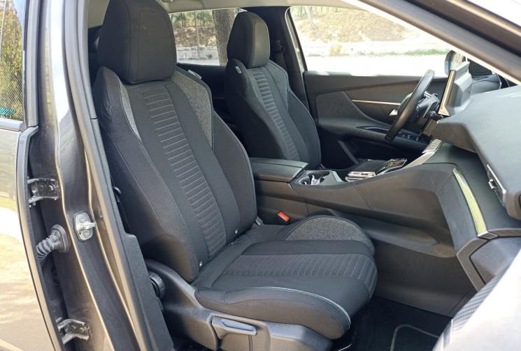 Peugeot 3008 1.5L HDI 130CH STYLE - CAMERA - SUIVI COMPLET PEUGEOT Peugeot 3008 1.5L HDI 130CH STYLE - CAMERA - SUIVI COMPLET PEUGEOT