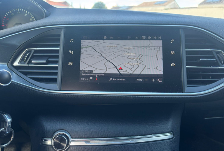 Peugeot 308 SW SW PH II 1.2 THP 110 cv / GPS / CAMERA RECUL / DISTRI NEUVE / GARANTIE 12 MOIS  