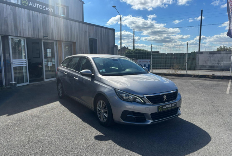 Peugeot 308 SW SW PH II 1.2 THP 110 cv / GPS / CAMERA RECUL / DISTRI NEUVE / GARANTIE 12 MOIS  