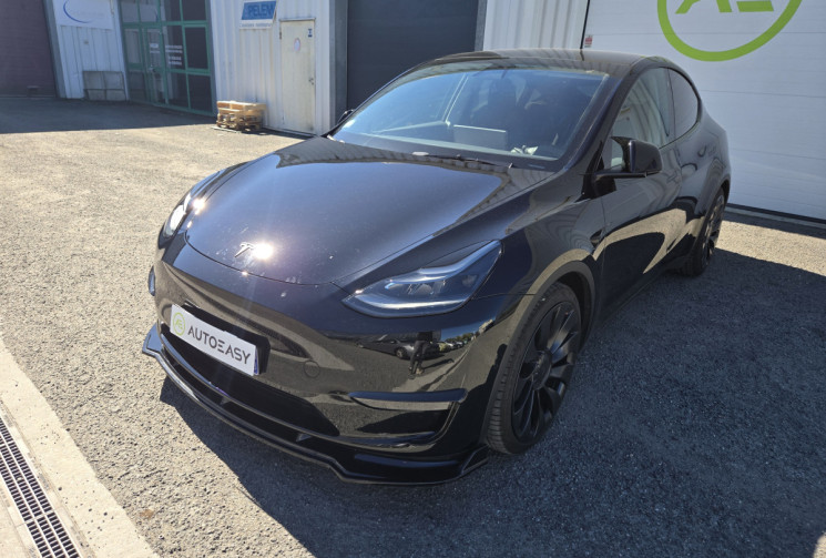 Tesla Model Y Performance AWD 534 cv dual motor * Autopilot amélioré FSD* Finition carbone* Yoke*  