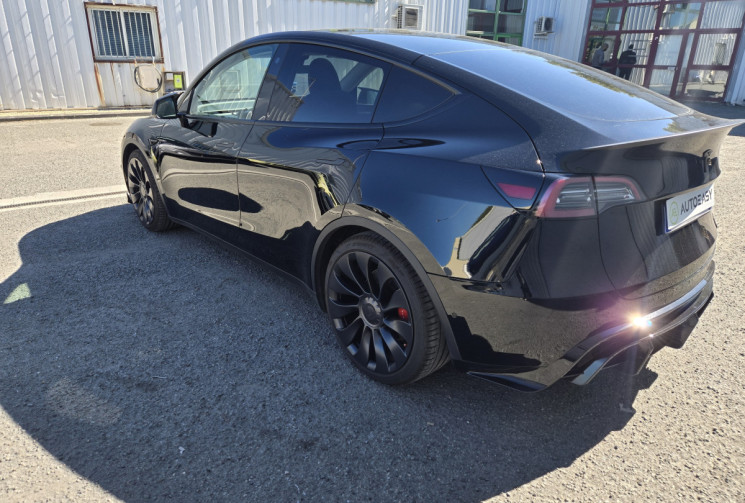 Tesla Model Y Performance AWD 534 cv dual motor * Autopilot amélioré FSD* Finition carbone* Yoke*  
