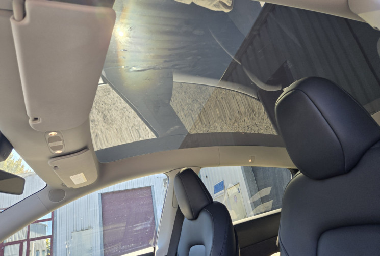 Tesla Model Y Performance AWD 534 cv dual motor * Autopilot amélioré FSD* Finition carbone* Yoke*  