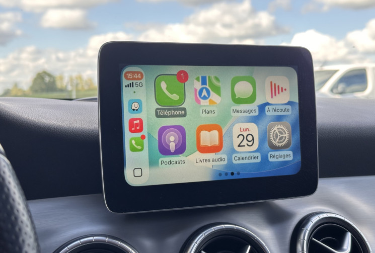 Mercedes CLA SHOOTING BRAKE 200 1.6 i 7G-DCT 156 cv FASCINATION- PACK AMG - CARPLAY