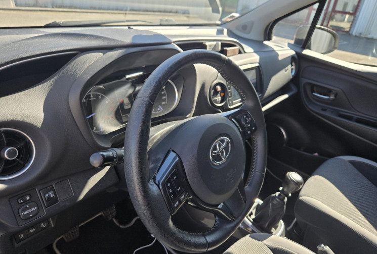 Toyota Yaris 110 VVT-i Design Y20 5p MY19 * CARPLAY * CAMERA DE RECUL*  