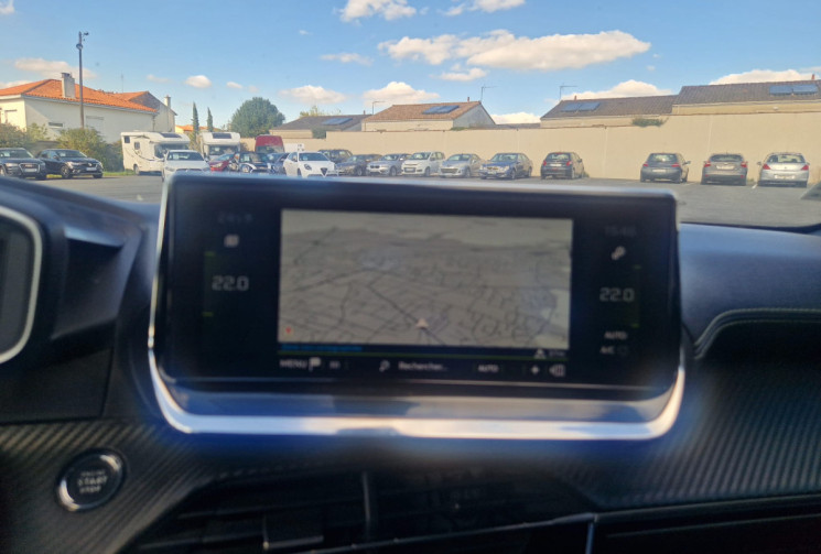 Peugeot 2008 II 1.5 BLUEHDI 16V 102 GT LINE / TOIT OUVRANT / TRES BON ETAT / GARANTIE 12 MOIS