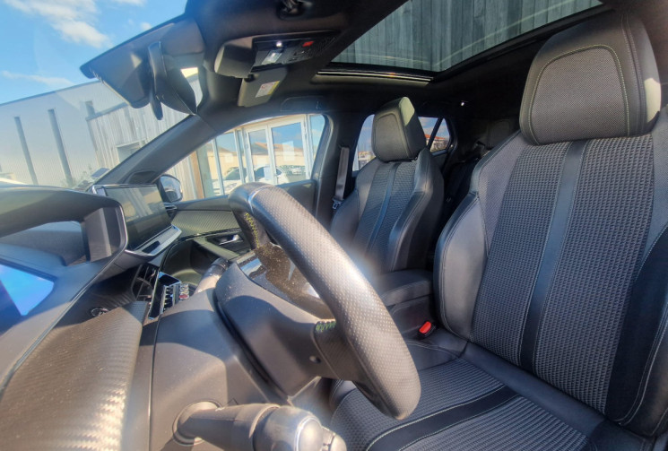 Peugeot 2008 II 1.5 BLUEHDI 16V 102 GT LINE / TOIT OUVRANT / TRES BON ETAT / GARANTIE 12 MOIS