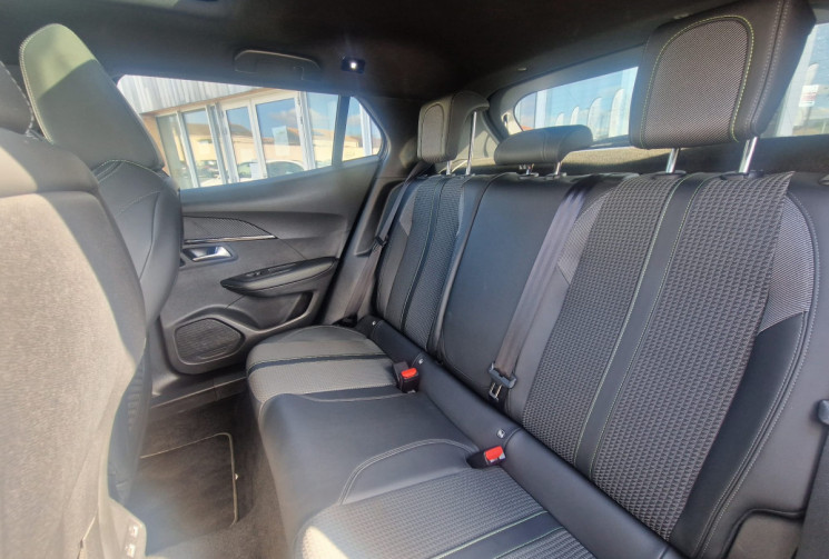 Peugeot 2008 II 1.5 BLUEHDI 16V 102 GT LINE / TOIT OUVRANT / TRES BON ETAT / GARANTIE 12 MOIS