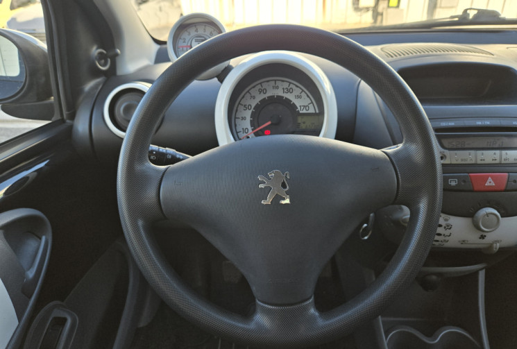 Peugeot 107 PHASE 2 1.0i - 12V URBAN MOVE * 1 ERE MAIN * EMBRAYAGE NEUF * ENTRETIEN A JOUR *