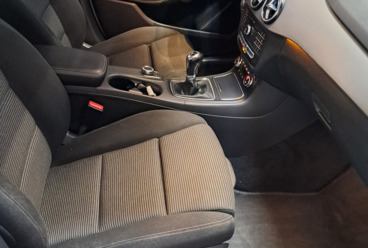 Mercedes Classe B 200 Phase2 1.6 156 E85 Intuition  - 2EME MAIN - ENTRETIEN A JOUR 