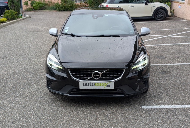 Volvo V40 T2 122 ch R-Design / Ethanol