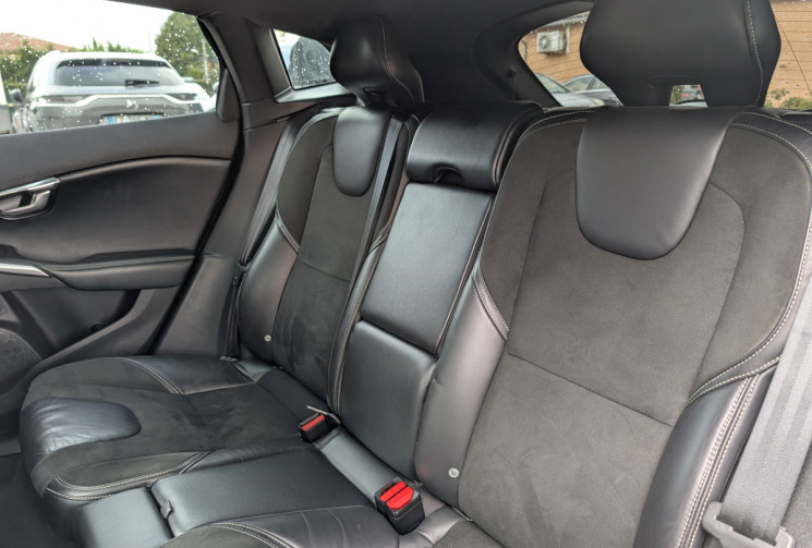 Volvo V40 T2 122 ch R-Design / Ethanol