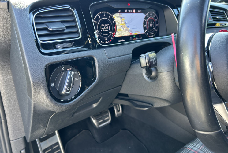 Volkswagen Golf 7.5 2.0 TFSi 245 Ch GTI Performance DSG7 * Toit ouvrant * Camera * Carplay
