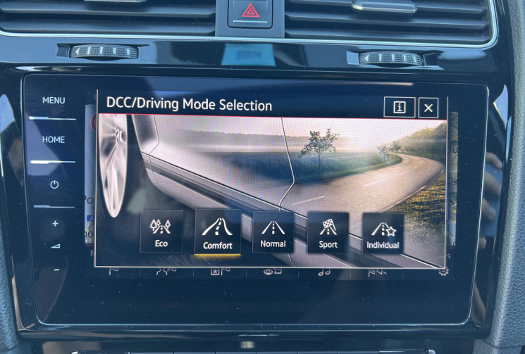 Volkswagen Golf 7.5 2.0 TFSi 245 Ch GTI Performance DSG7 * Toit ouvrant * Camera * Carplay