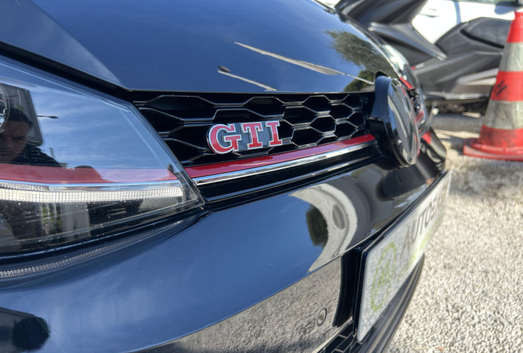 Volkswagen Golf 7.5 2.0 TFSi 245 Ch GTI Performance DSG7 * Toit ouvrant * Camera * Carplay