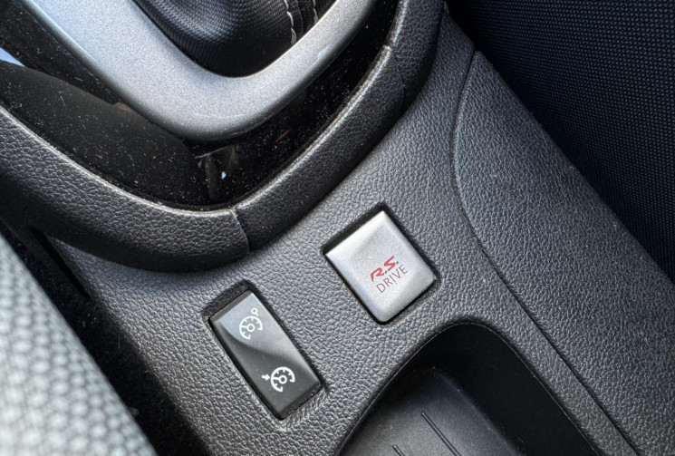 Renault Clio IV GT 120CH