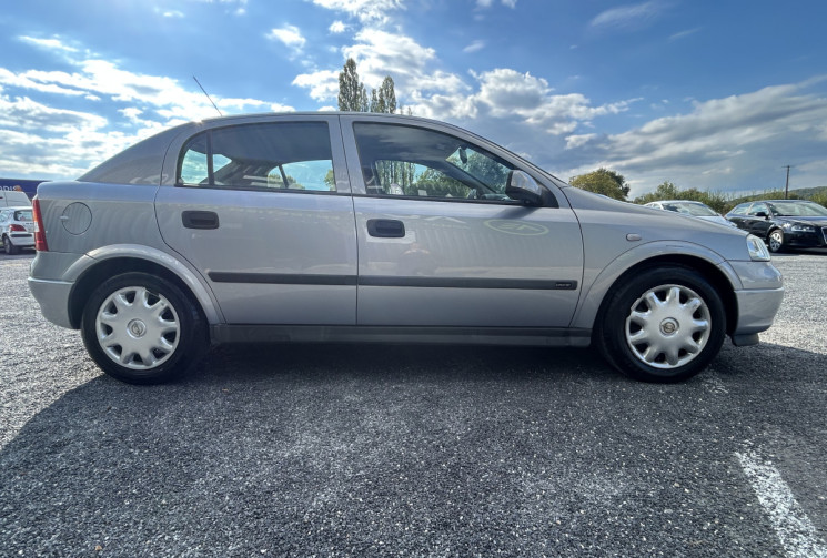 Opel Astra 1.6 100 CH CT OK RÉVISÉ ET GTIE 75000 KMS !!!!