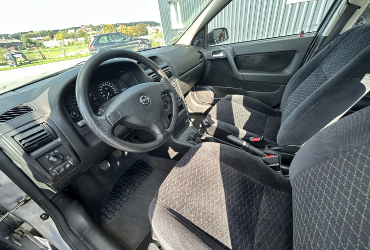 Opel Astra 1.6 100 CH CT OK RÉVISÉ ET GTIE 75000 KMS !!!!