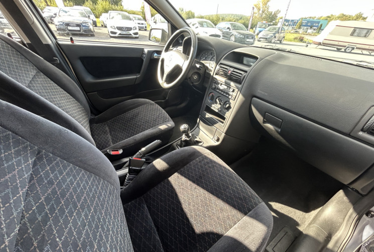 Opel Astra 1.6 100 CH CT OK RÉVISÉ ET GTIE 75000 KMS !!!!