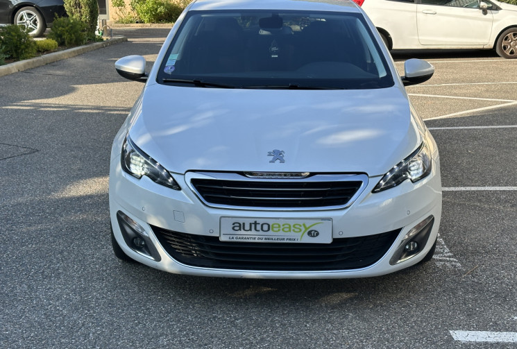 Peugeot 308 1.2 Puretech 130 ch Allure EAT6 5p / Courroie neuve chez Peugeot / Entretien à jour