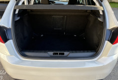 Peugeot 308 1.2 Puretech 130 ch Allure EAT6 5p / Courroie neuve chez Peugeot / Entretien à jour