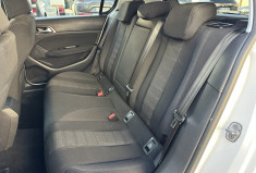 Peugeot 308 1.2 Puretech 130 ch Allure EAT6 5p / Courroie neuve chez Peugeot / Entretien à jour