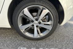 Peugeot 308 1.2 Puretech 130 ch Allure EAT6 5p / Courroie neuve chez Peugeot / Entretien à jour