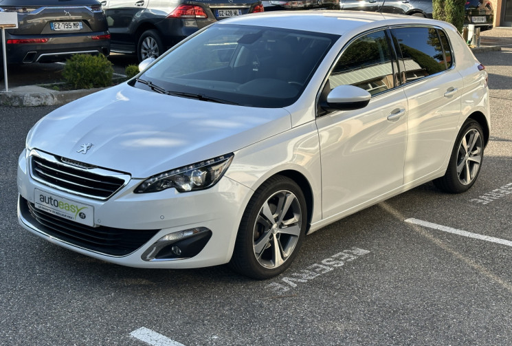 Peugeot 308 1.2 Puretech 130 ch Allure EAT6 5p / Courroie neuve chez Peugeot / Entretien à jour